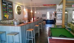 Бильярд в CURIOCITY Backpackers Johannesburg