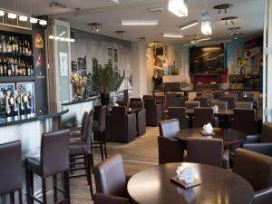 Lounge nebo bar v ubytování Hotel Orchidee