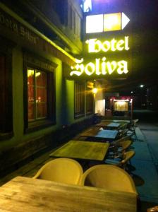 Sertifikat, penghargaan, tanda, atau dokumen yang dipajang di Hotel Soliva
