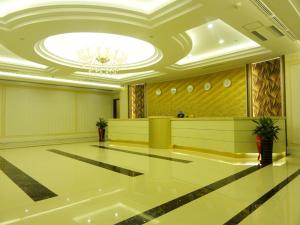 Afbeelding uit fotogalerij van Qingdao Hua Qi Kaiserdom Hotel in Qingdao