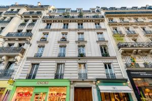 Το κτήριο όπου στεγάζεται  το διαμέρισμα