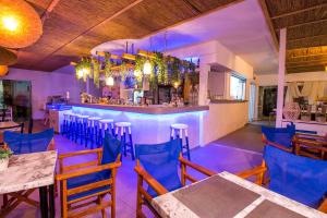 Lounge alebo bar v ubytovaní Tinas Plus Hotel