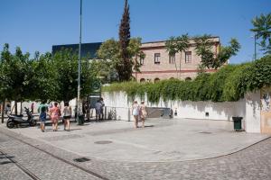 Goście zatrzymujący się w obiekcie Elegant and Safe Gold and Blue Apartment walk to Acropolis