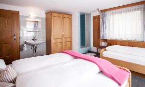 A bed or beds in a room at Apart Peter