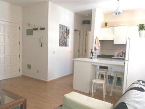 Kuchnia lub aneks kuchenny w obiekcie Apartamento Ossuna