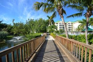 Foto dalla galleria di Sunrise Suites Big Kahuna Suite #202 a Key West