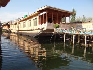 Gallery image of New Lucky Star Group of Houseboats in Srinagar