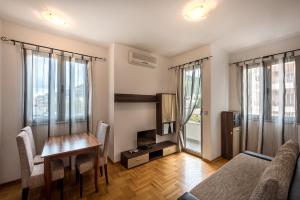 Gallery image of Apartments Montreal in Budva