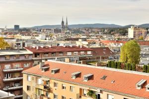 Nespecifikovaný výhled na destinaci Záhřeb nebo výhled na město při pohledu z apartmánu