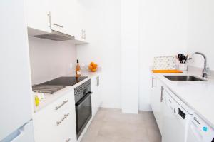A kitchen or kitchenette at Casesambaire