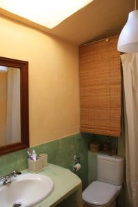 Koupelna v ubytování Casa Rural La Azotea