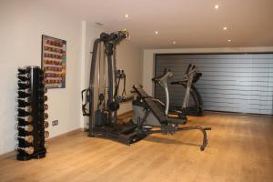 Posilňovňa alebo fitness centrum v ubytovaní Apartamentos Real Lleida