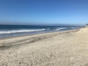 Gallery image of Days Inn by Wyndham Oceanside in Oceanside +31 photos