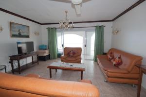 Gallery image of Villa Bel Age in Anse Royale