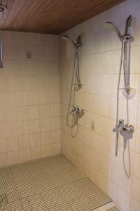 Koupelna v ubytování Vanasauna Guesthouse