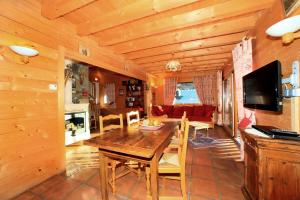 Et tv og/eller underholdning på L'ARBA-CLAR