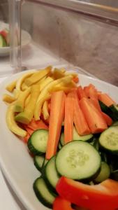 Makanan di atau berdekatan hotel