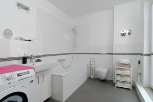 Vonios kambarys apgyvendinimo įstaigoje Luxusapartment nahe Müggelsee