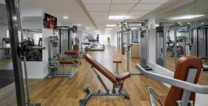 Fitness centrum a/nebo fitness zařízení v ubytování Ramada Olivie Nazareth