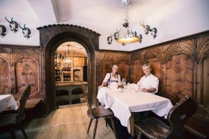 Hostia v ubytovaní Gasthof Herrnhaus