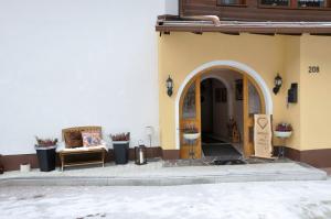 Budynek, w którym mieści się apartament