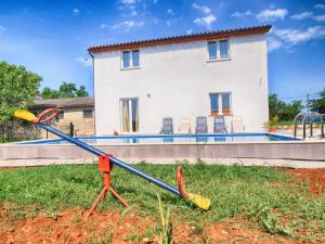 Plac zabaw dla dzieci w obiekcie House Andrej 1372