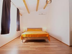 Łóżko lub łóżka w pokoju w obiekcie House Andrej 1372