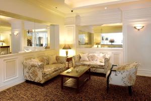 Χώρος καθιστικού στο Sunway Hotel Hanoi