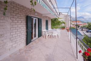 Balkón nebo terasa v ubytování Apartmani Galija
