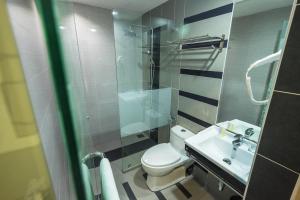 Koupelna v ubytování Indra Hotel Ipoh