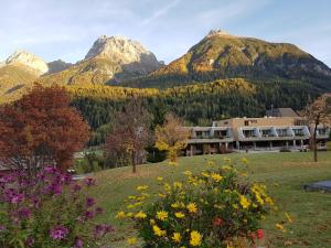 Foto da galeria de Ferienpark Tulai - Fam. Carl em Scuol