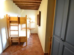Posteľ alebo postele v izbe v ubytovaní Apartment in Asciano with Panoramic Views
