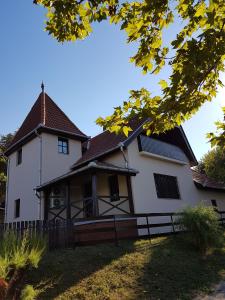 Budova, kde se penzion nachází + 26 fotografií