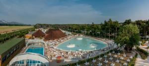 Bazén v ubytovaní Hotel Il Mulinaccio alebo v jeho blízkosti