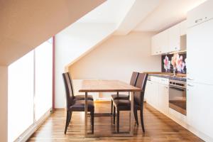 Kuchyň nebo kuchyňský kout v ubytování Flair Hotel Nieder