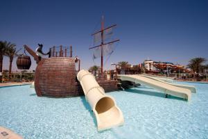 The swimming pool at or close to JAZ Neo Saraya Palms