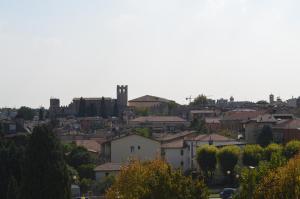 Nespecifikovaný výhled na destinaci Desenzano del Garda nebo výhled na město při pohledu z hotelu