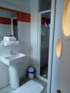 HOTEL L'AMERIVIERE***