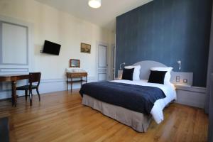 Llit o llits en una habitació de Chambre D’hôtes Parc Johan