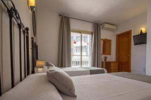 Fotografie z fotogalerie ubytování Hostal Dinamarca v destinaci San Antonio