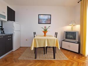 Kuchyň nebo kuchyňský kout v ubytování Apartments Milan 1048