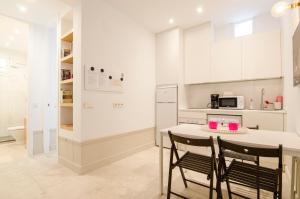 Virtuvė arba virtuvėlė apgyvendinimo įstaigoje Valverde Apartment