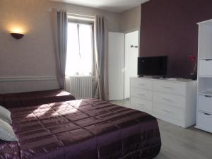 Gallery image of Hotel des Voyageurs in Payzac +19 photos