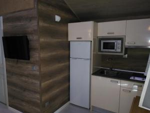 Kuchnia lub aneks kuchenny w obiekcie Camping Riaza