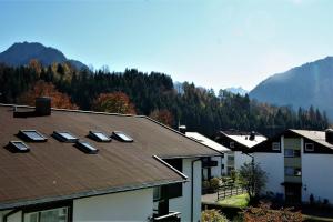 Ein allgemeiner Bergblick oder ein Berglick von der Ferienwohnung aus