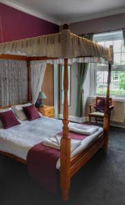 Кровать или кровати в номере The Fountain Inn