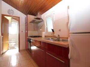 Kuchyň nebo kuchyňský kout v ubytování Apartment Luisa 1437