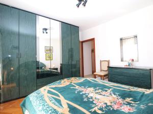 Postel nebo postele na pokoji v ubytování Apartment Luisa 1437