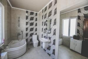 Koupelna v ubytování Casa de Khasia