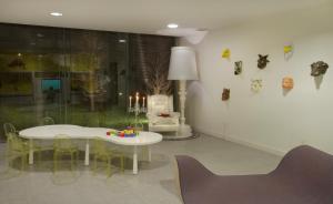 Uma área de estar em Yoo Punta del Este - Rental Club Apartments
